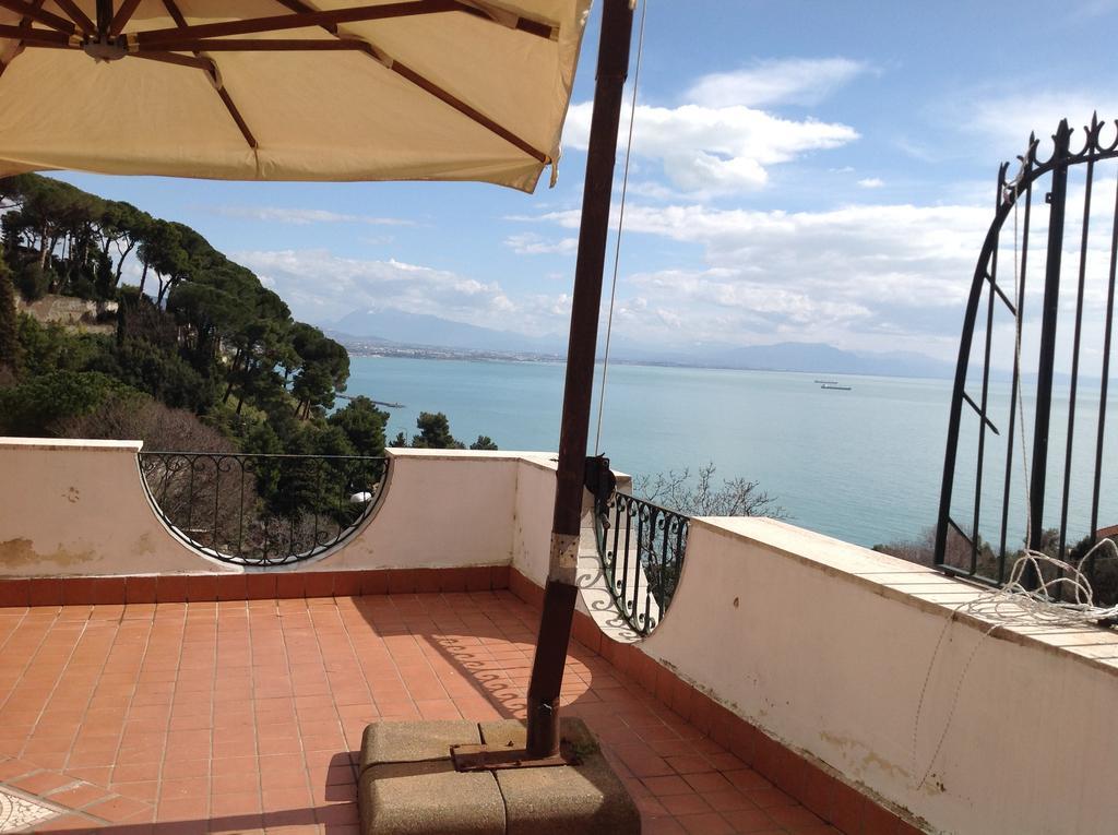 Villa Maria Antonietta Vietri Habitación foto